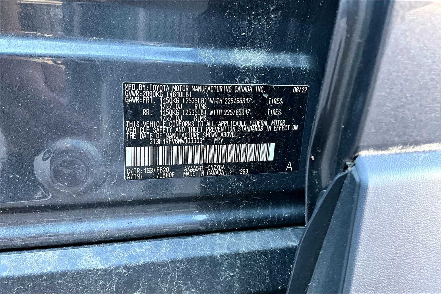 2022 Toyota RAV4 LE - Photo 6
