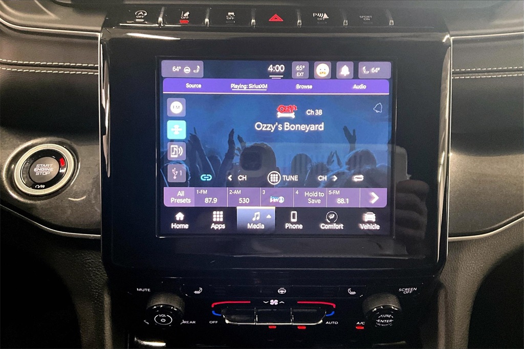 2021 Jeep Grand Cherokee L Laredo - Photo 20