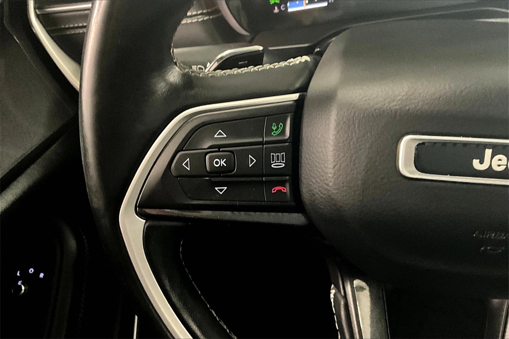 2021 Jeep Grand Cherokee L Laredo - Photo 24