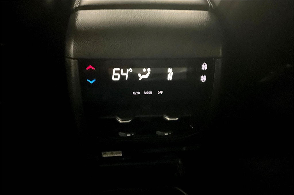 2021 Jeep Grand Cherokee L Laredo - Photo 29