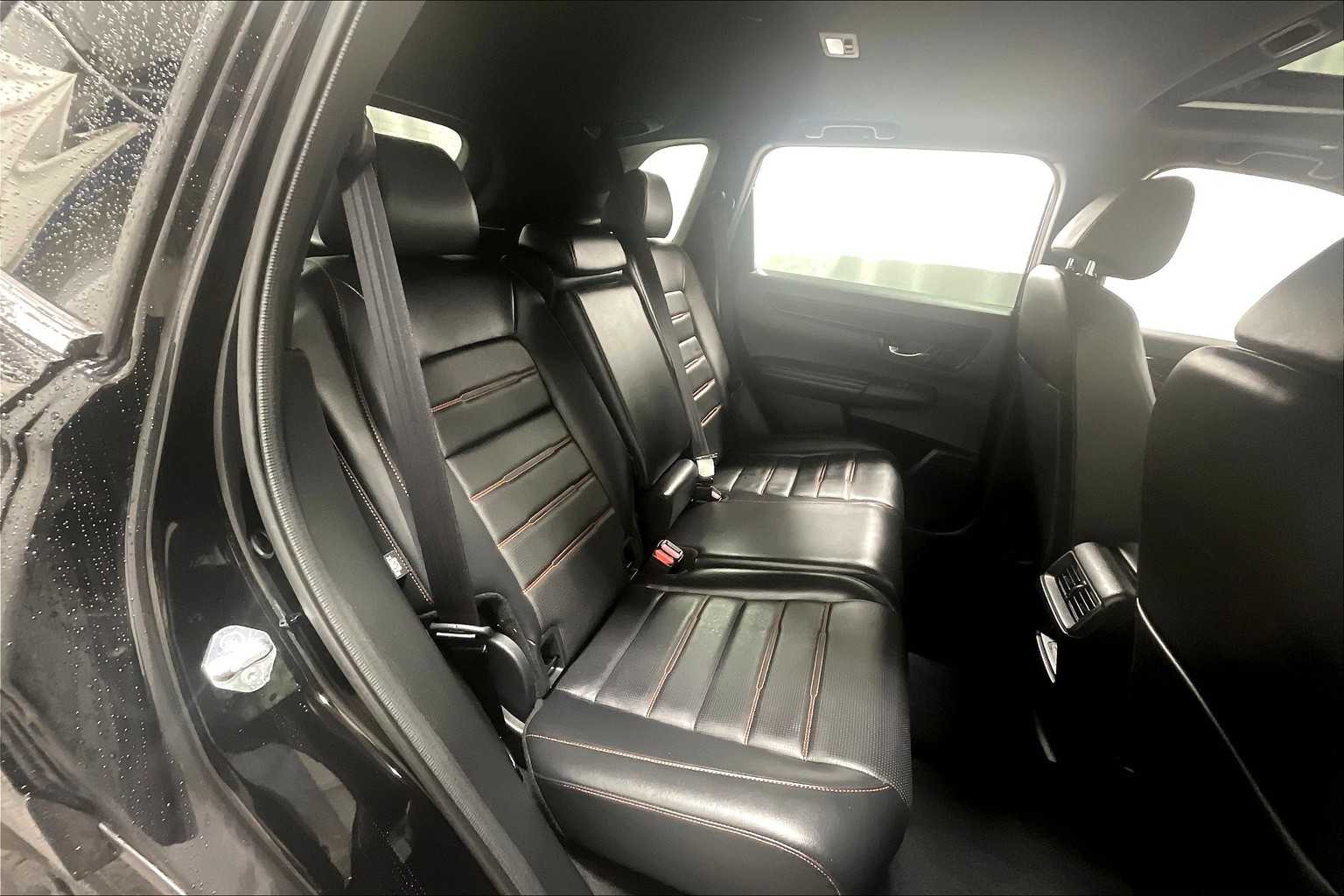2023 Honda CR-V Hybrid Sport Touring - Photo 16