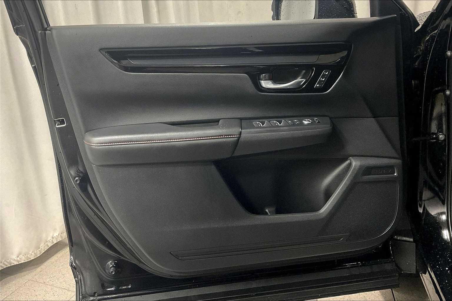 2023 Honda CR-V Hybrid Sport Touring - Photo 9