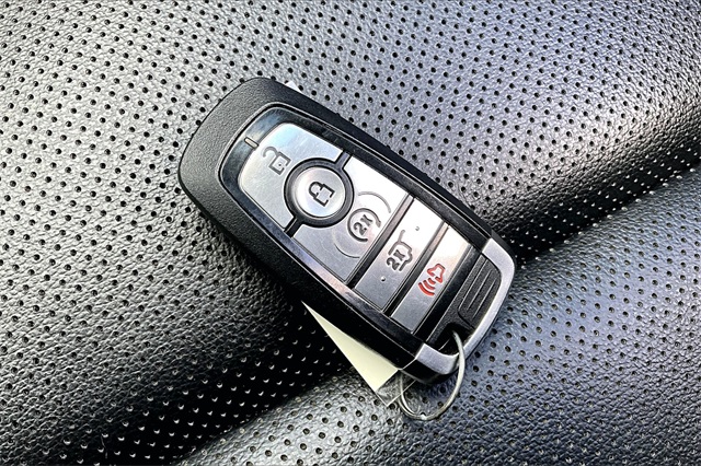 2022 Ford Escape SEL - Photo 11