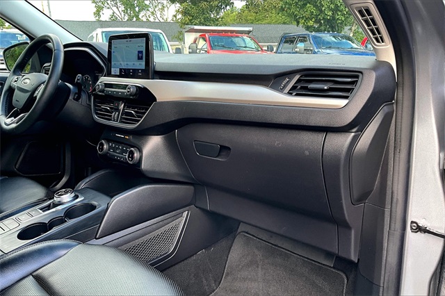 2022 Ford Escape SEL - Photo 17