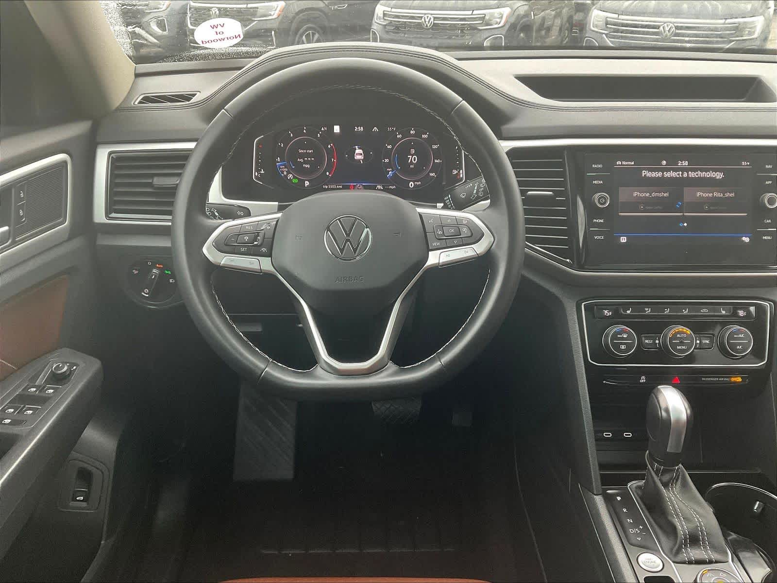 2023 Volkswagen Atlas 3.6L V6 SEL - Photo 18