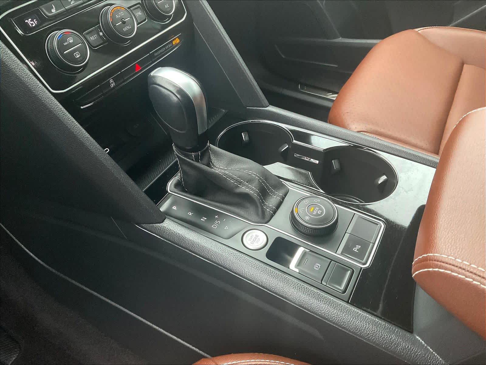 2023 Volkswagen Atlas 3.6L V6 SEL - Photo 21