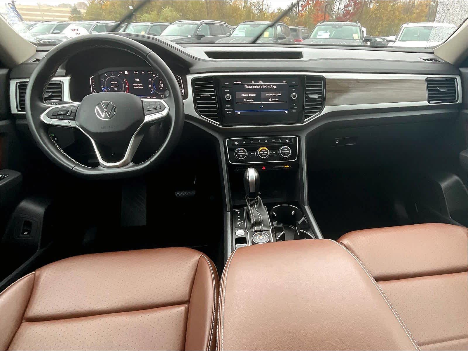 2023 Volkswagen Atlas 3.6L V6 SEL - Photo 22