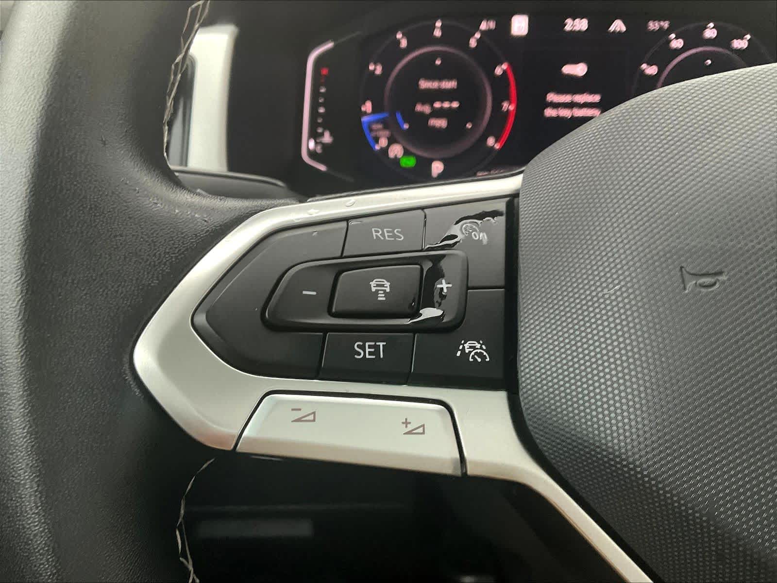 2023 Volkswagen Atlas 3.6L V6 SEL - Photo 24