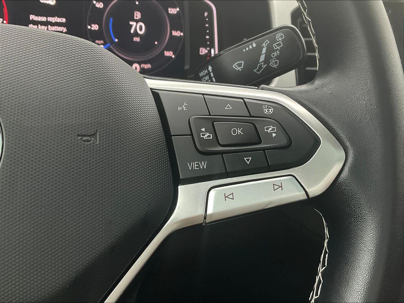 2023 Volkswagen Atlas 3.6L V6 SEL - Photo 25