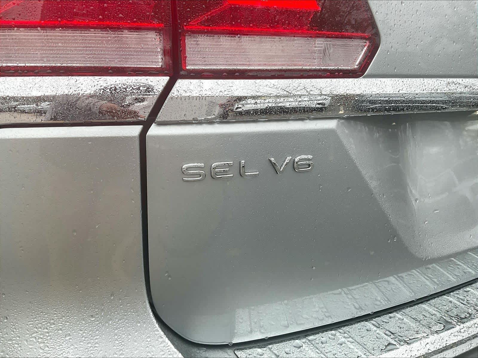 2023 Volkswagen Atlas 3.6L V6 SEL - Photo 29