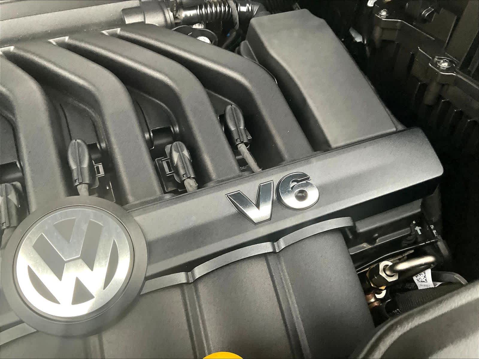 2023 Volkswagen Atlas 3.6L V6 SEL - Photo 35
