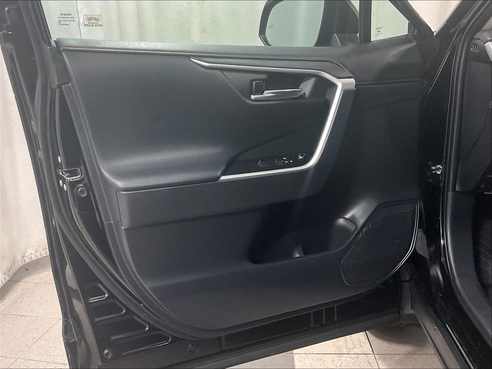 2019 Toyota RAV4 Adventure - Photo 9