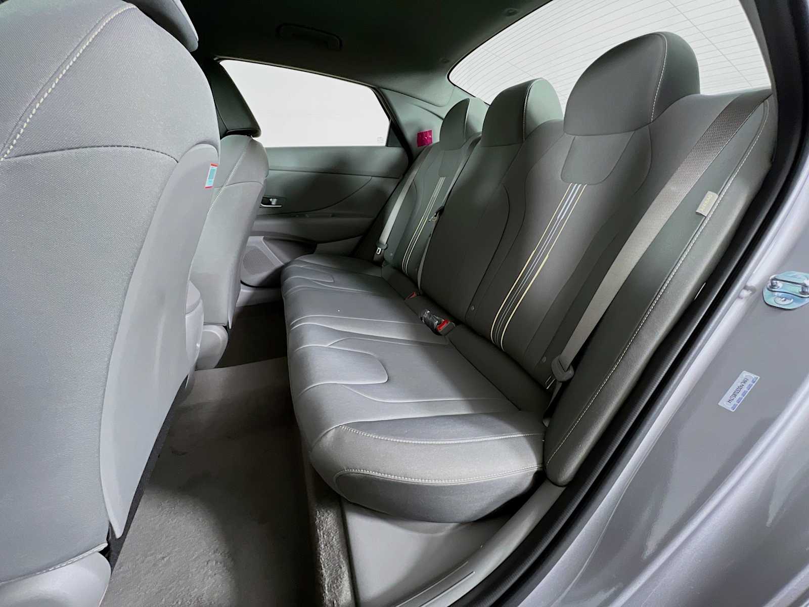2025 Hyundai Elantra SEL Sport - Photo 13