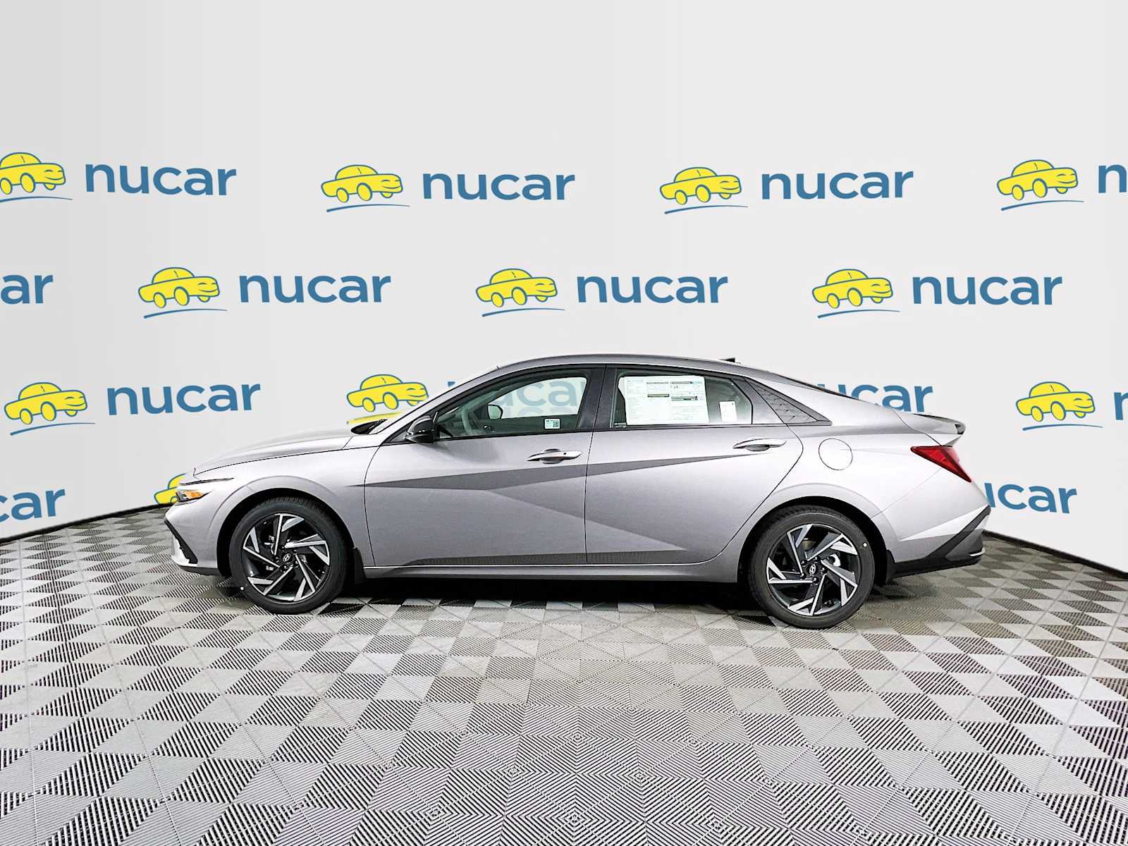 2025 Hyundai Elantra SEL Sport - Photo 3