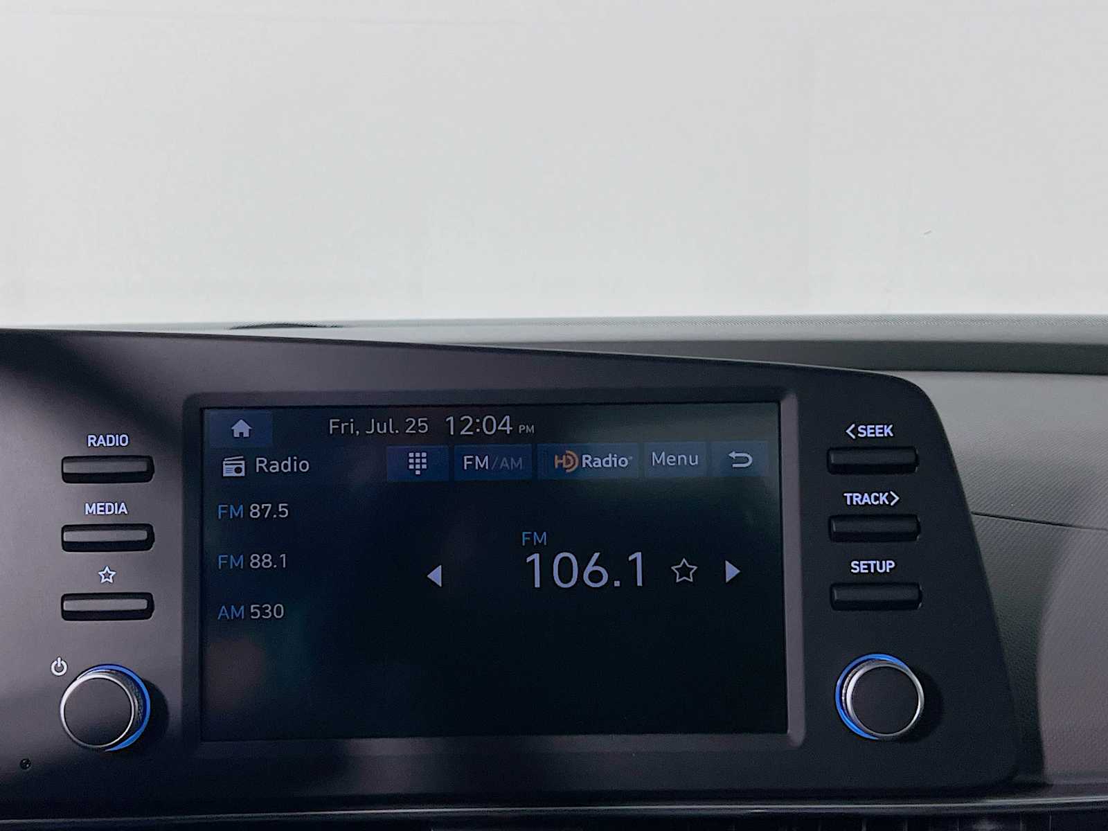 2025 Hyundai Elantra SEL Sport - Photo 8