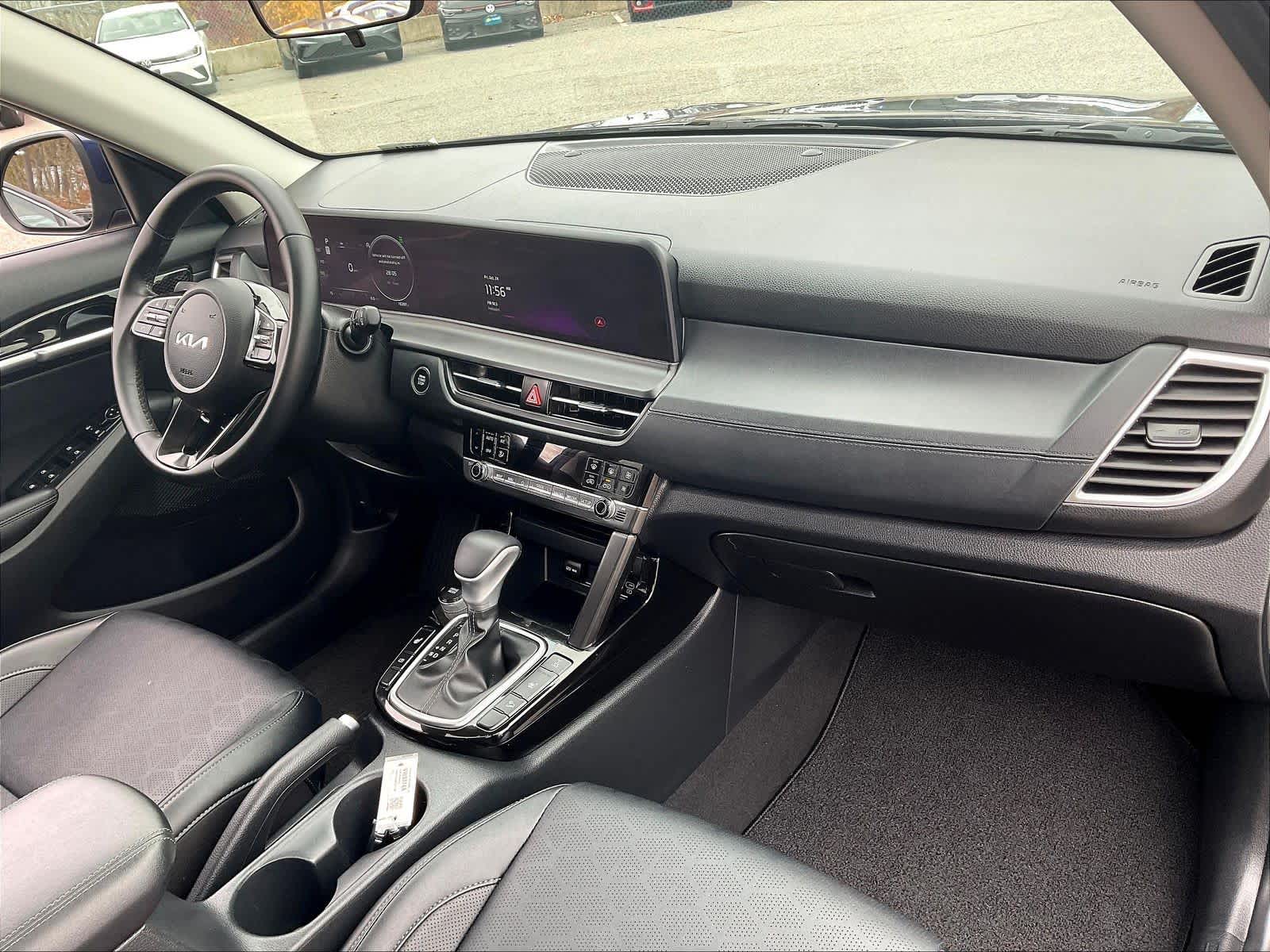 2024 Kia Seltos EX - Photo 14