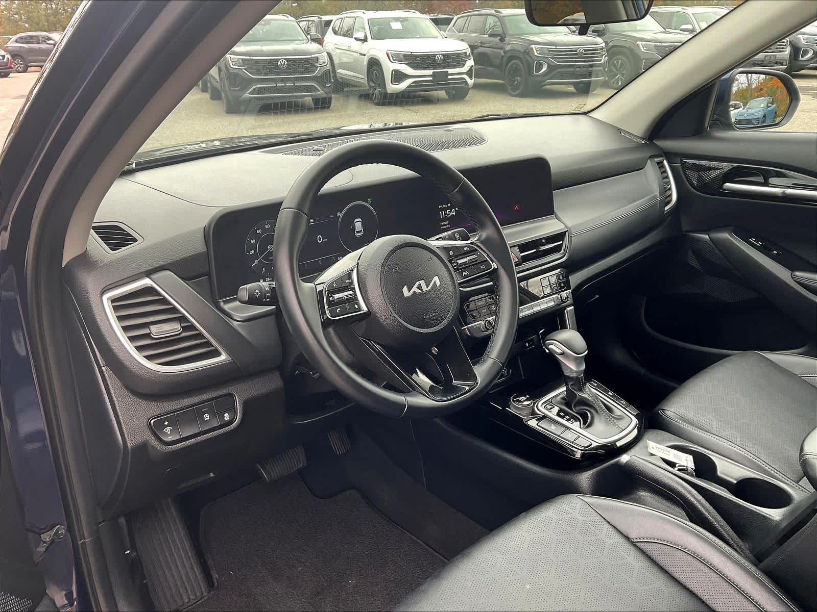 2024 Kia Seltos EX - Photo 8