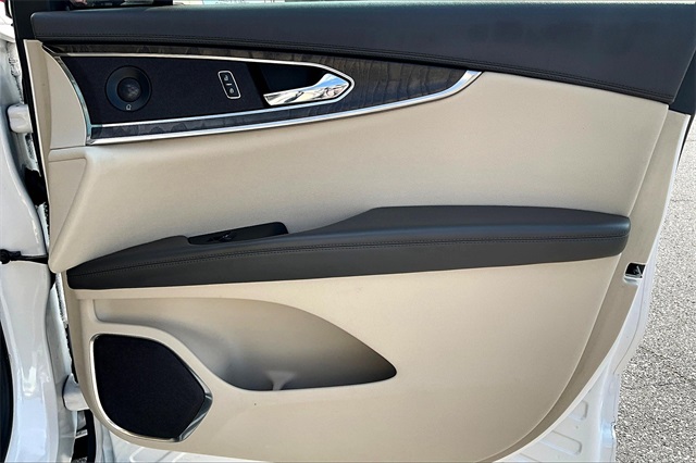2019 Lincoln Nautilus Reserve - Photo 12