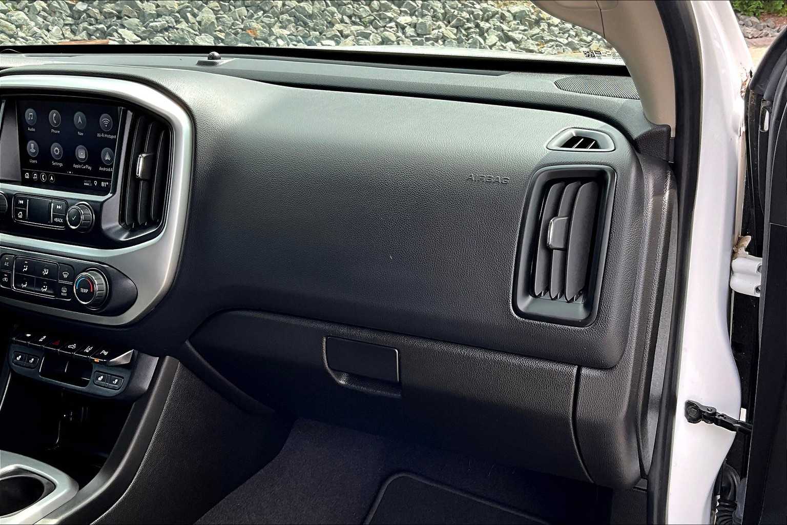 2021 Chevrolet Colorado 4WD LT - Photo 13