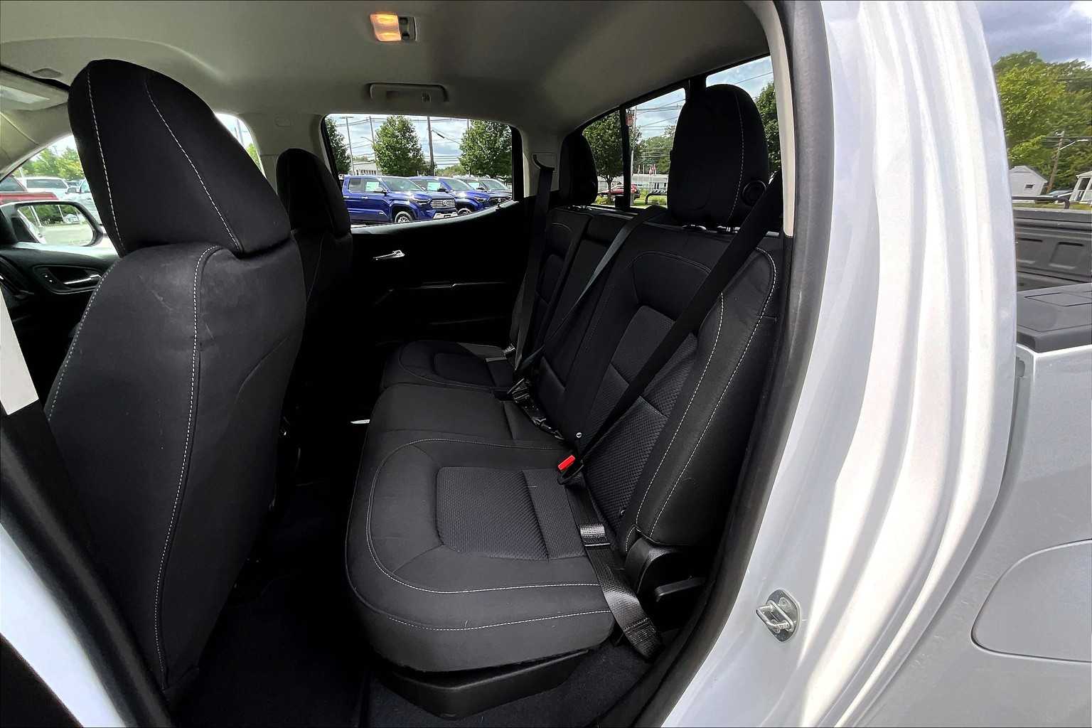 2021 Chevrolet Colorado 4WD LT - Photo 15