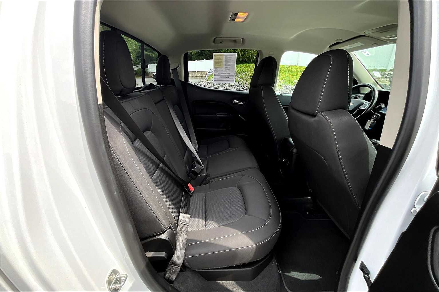 2021 Chevrolet Colorado 4WD LT - Photo 16