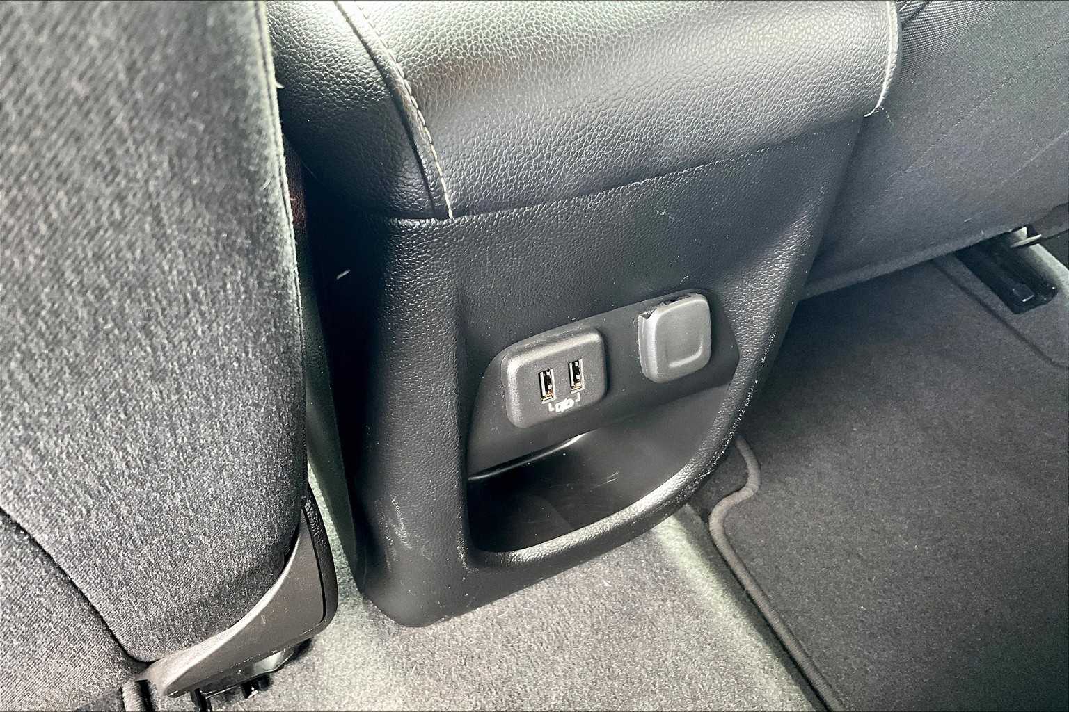 2021 Chevrolet Colorado 4WD LT - Photo 28