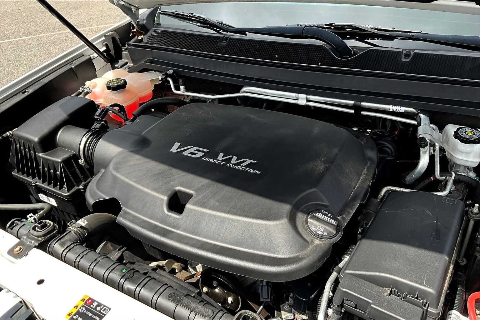 2021 Chevrolet Colorado 4WD LT - Photo 36