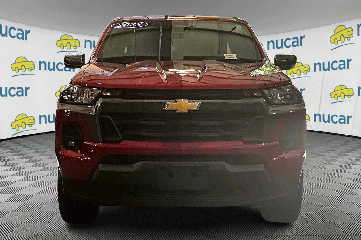 2023 Chevrolet Colorado 4WD LT - Photo 2