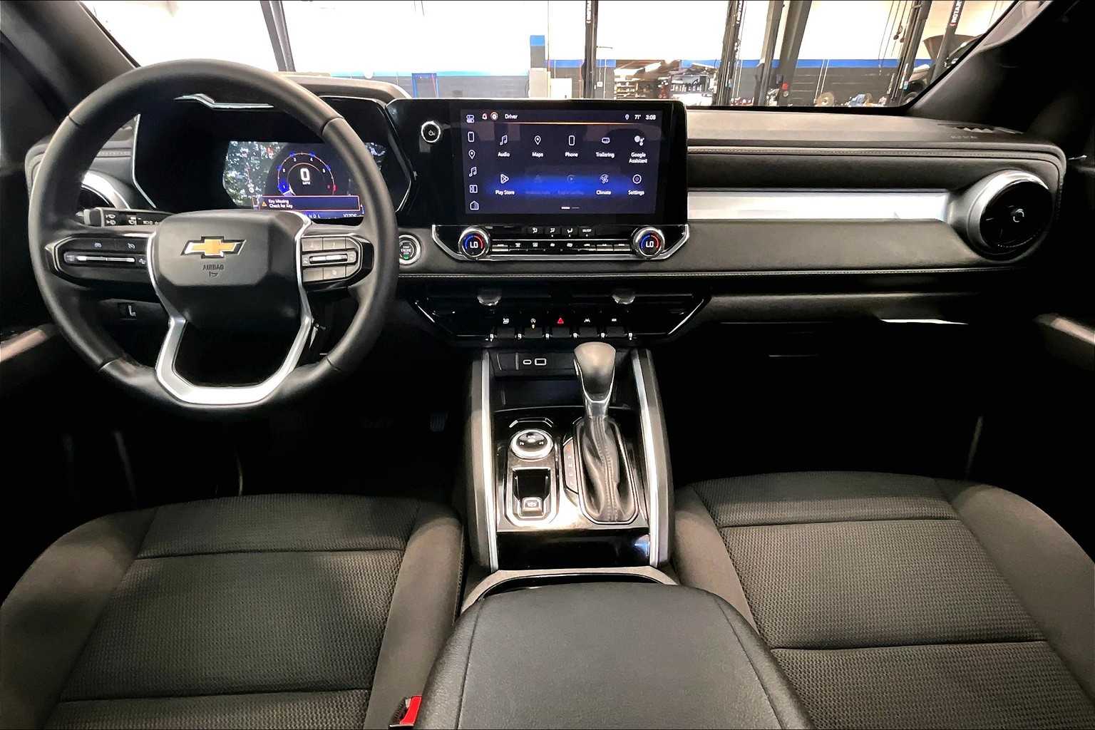 2023 Chevrolet Colorado 4WD LT - Photo 21