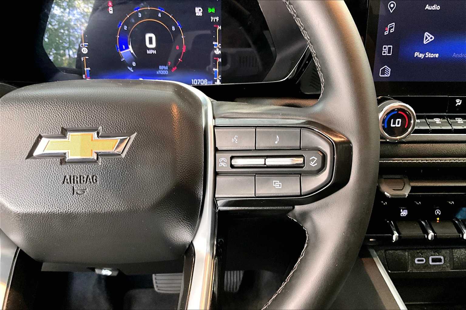 2023 Chevrolet Colorado 4WD LT - Photo 24