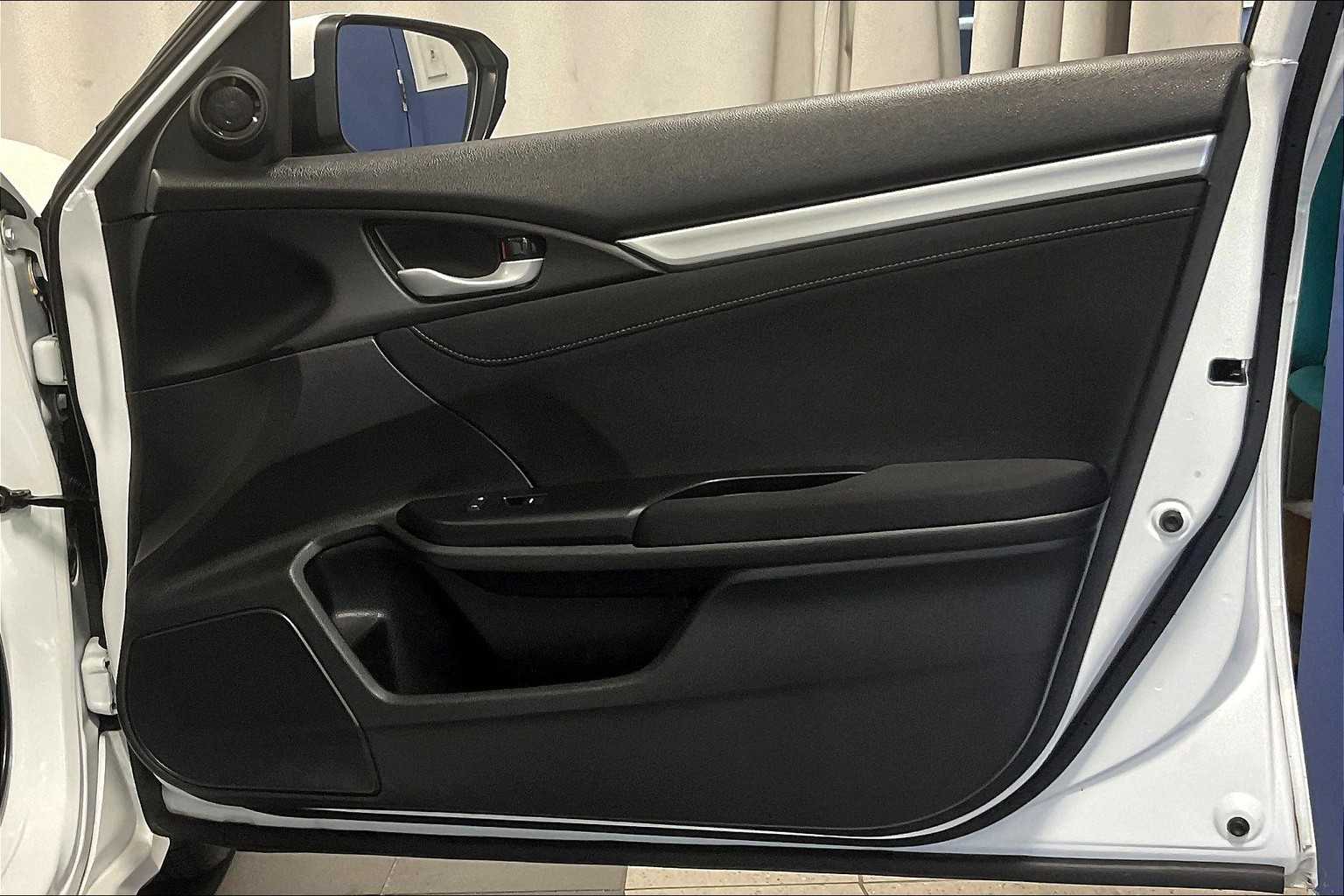 2021 Honda Civic EX - Photo 12