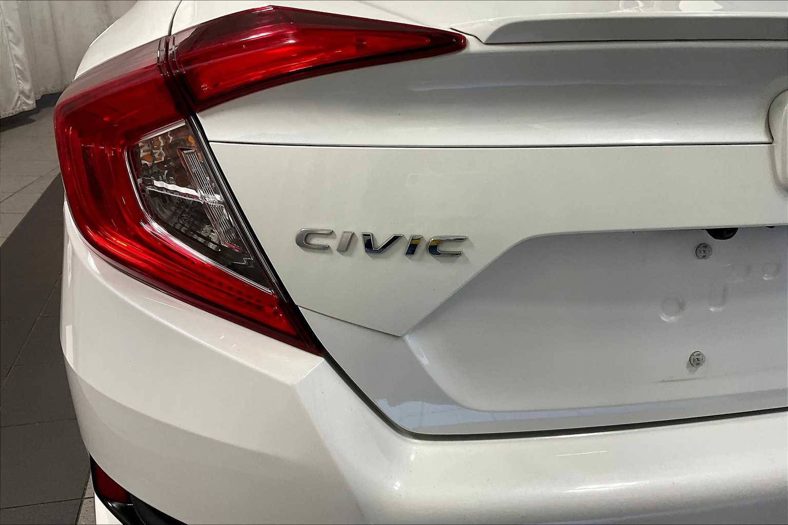 2021 Honda Civic EX - Photo 29