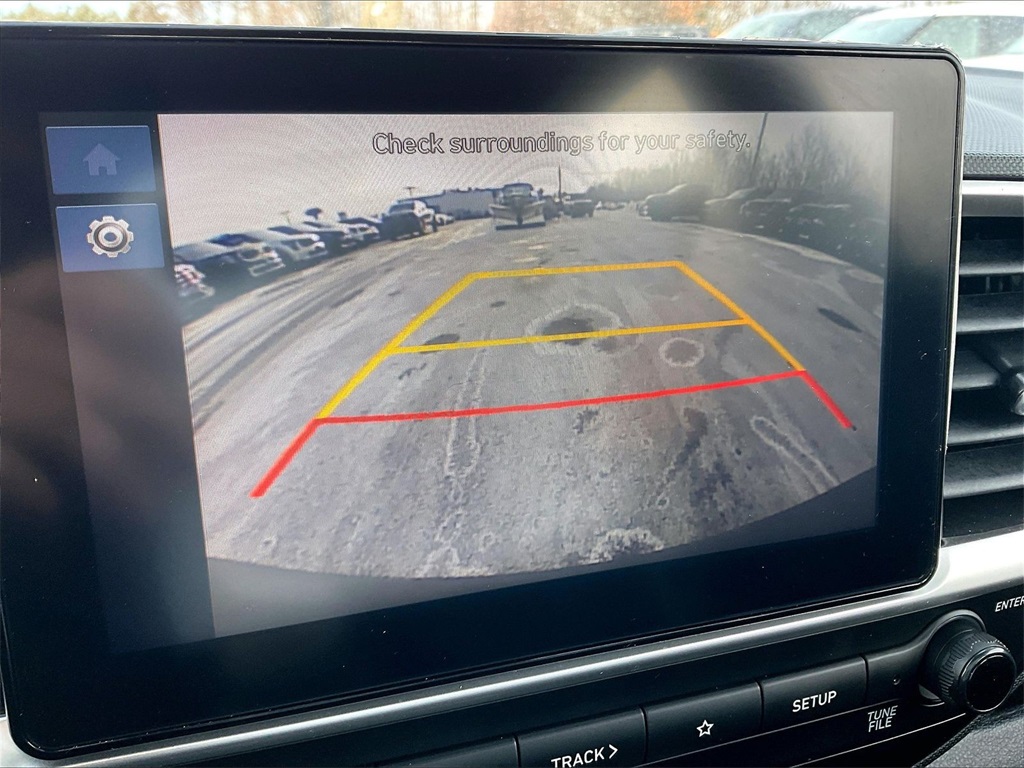 2025 Hyundai Venue SEL - Photo 18