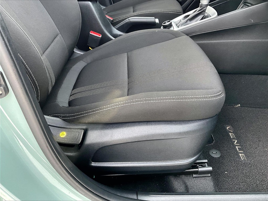 2025 Hyundai Venue SEL - Photo 36