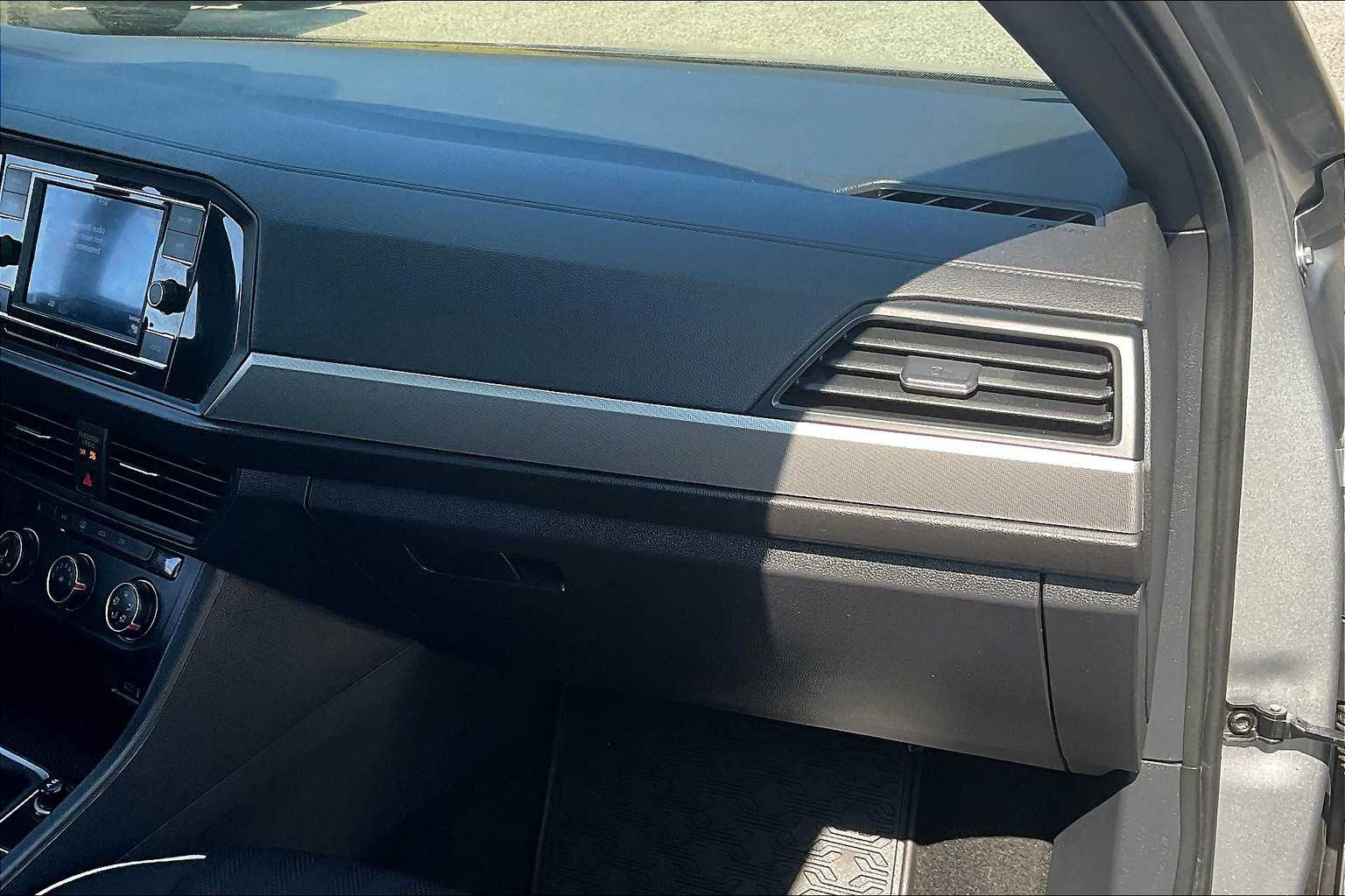 2022 Volkswagen Jetta Sport - Photo 13