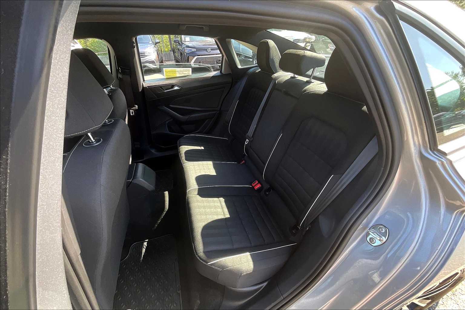 2022 Volkswagen Jetta Sport - Photo 15