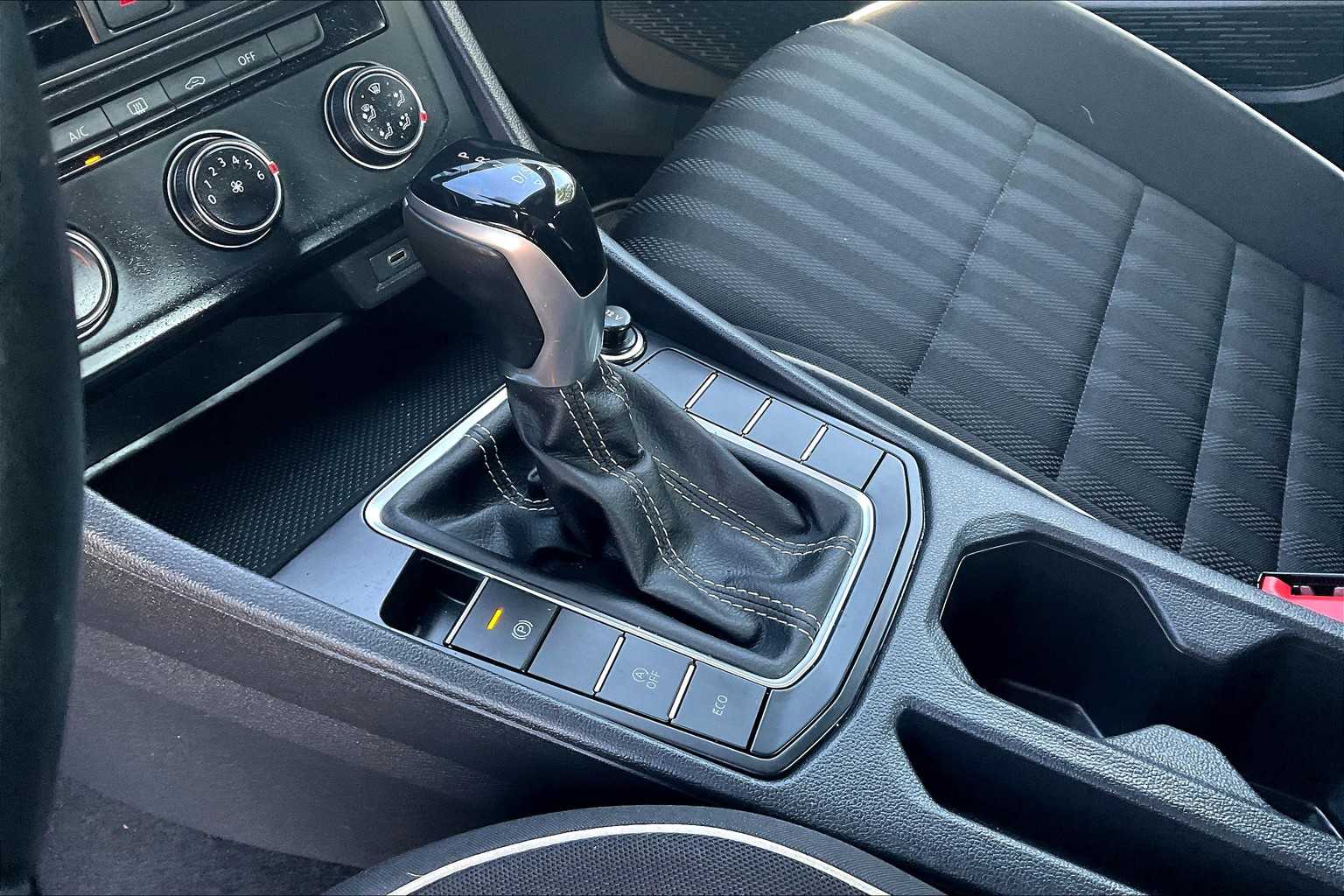 2022 Volkswagen Jetta Sport - Photo 20