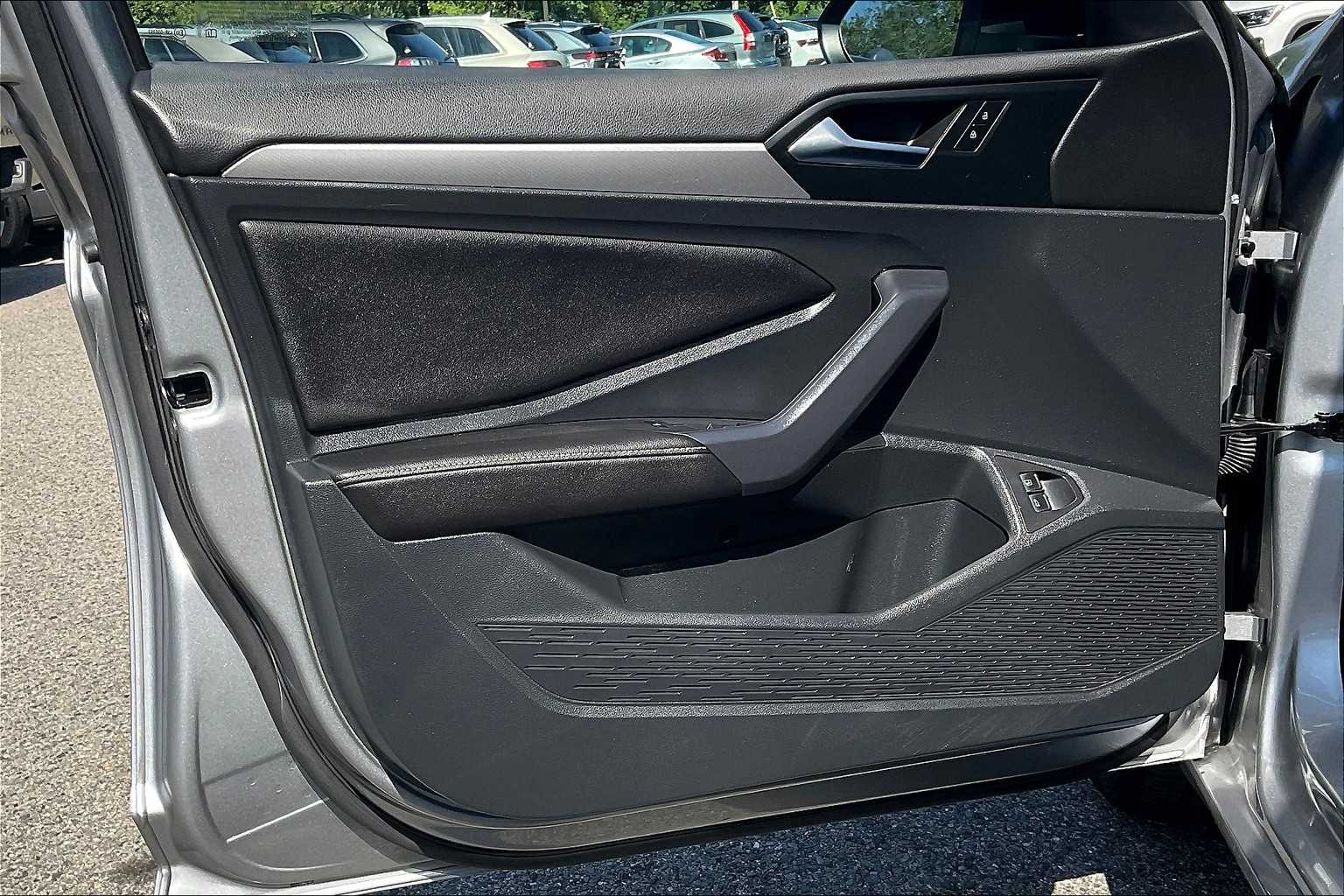 2022 Volkswagen Jetta Sport - Photo 9