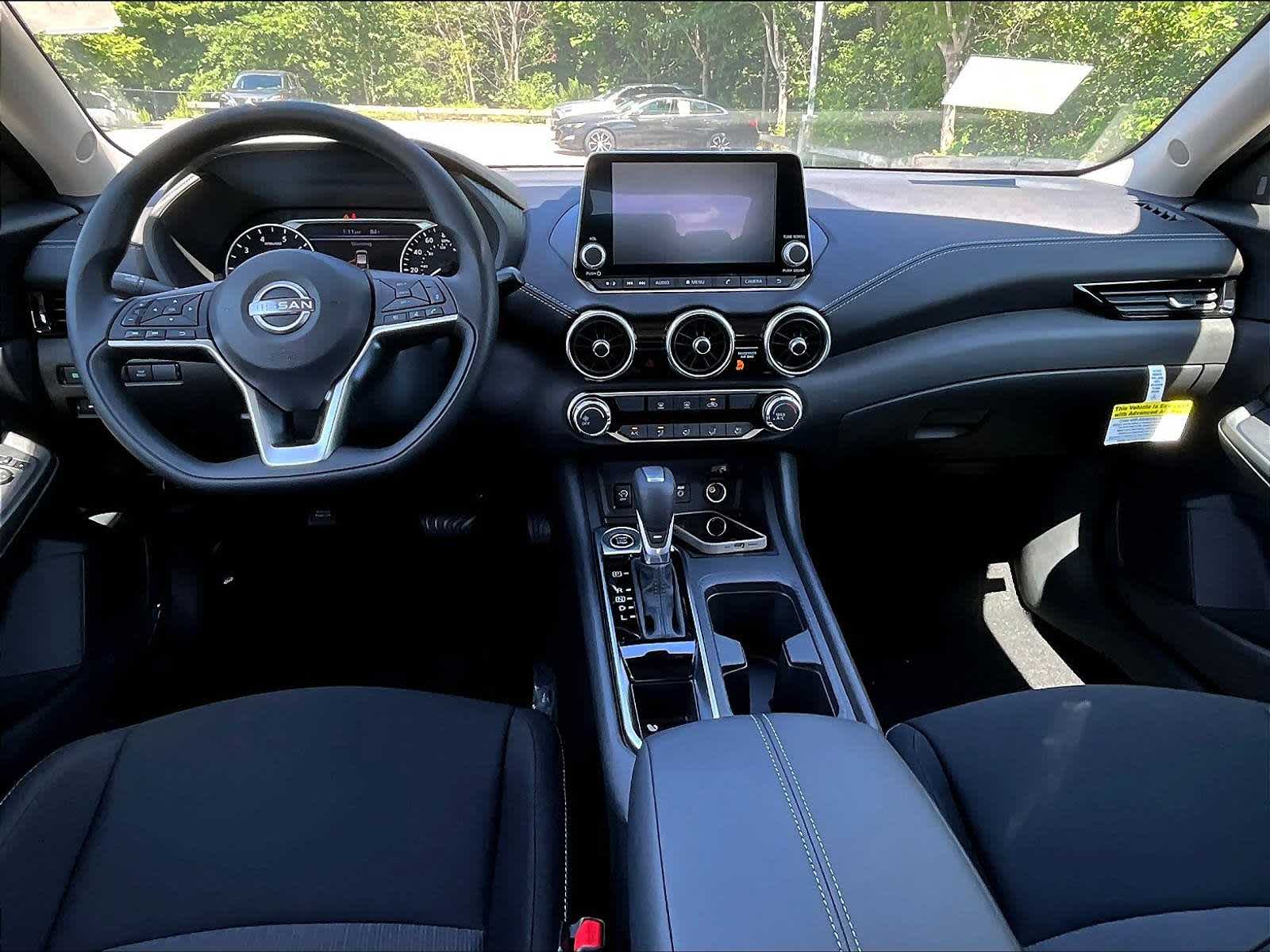 2025 Nissan Sentra SV - Photo 12