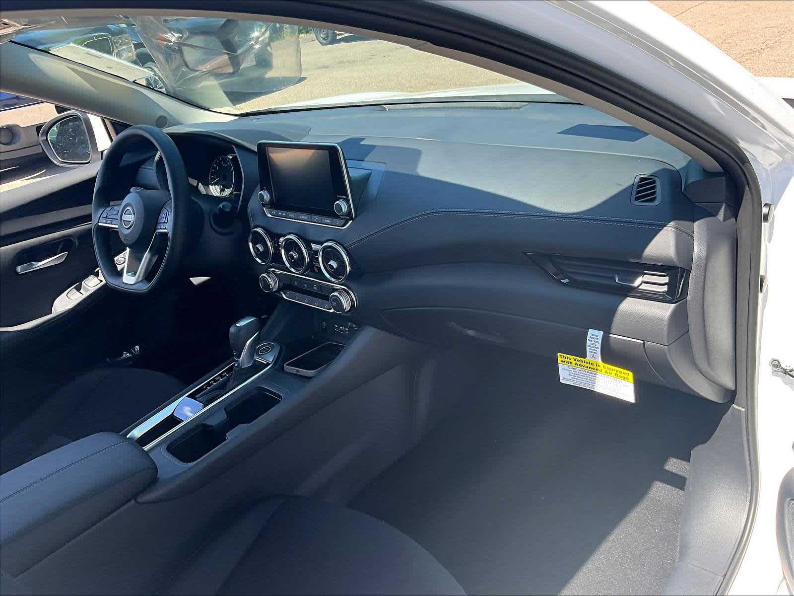 2025 Nissan Sentra SV - Photo 13
