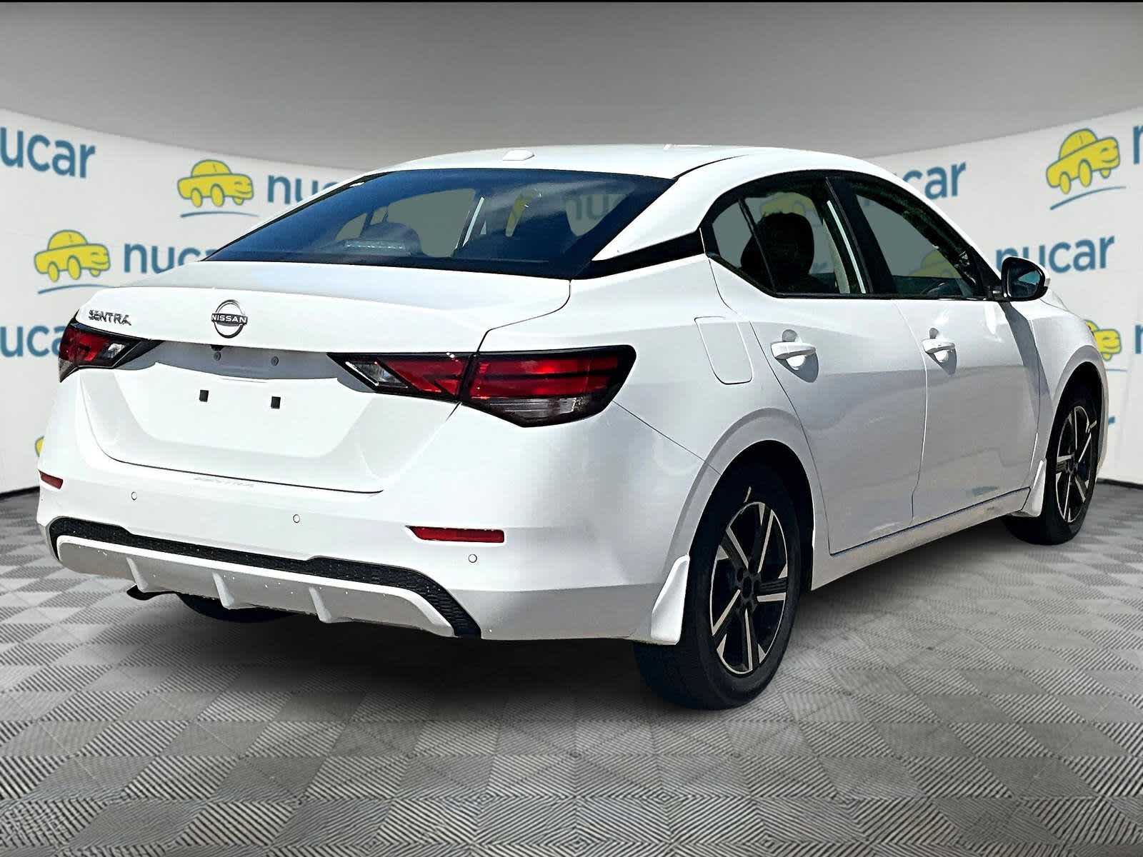 2025 Nissan Sentra SV - Photo 3