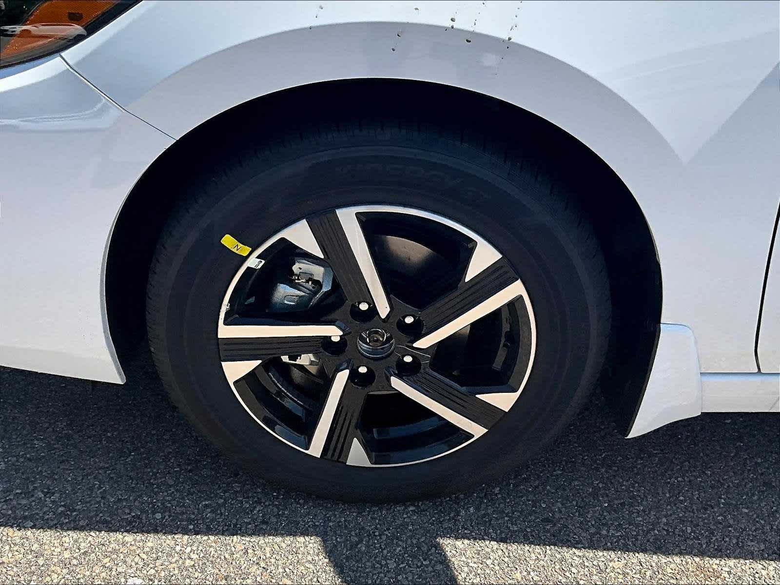 2025 Nissan Sentra SV - Photo 6