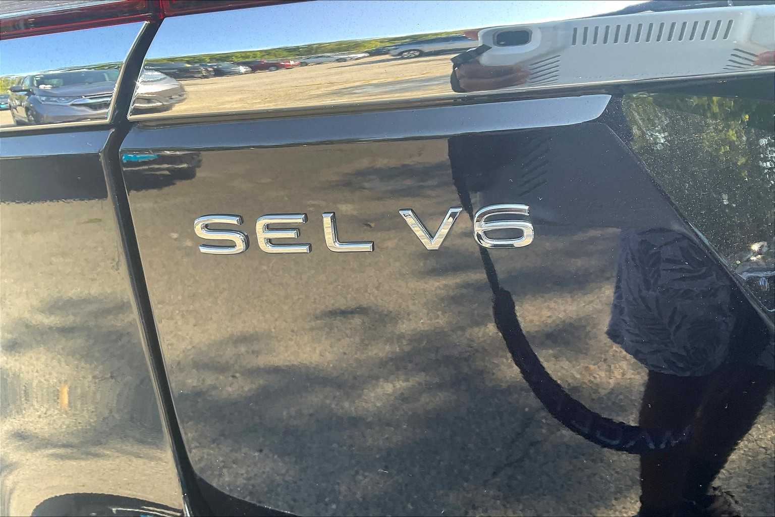 2023 Volkswagen Atlas 3.6L V6 SEL - Photo 29