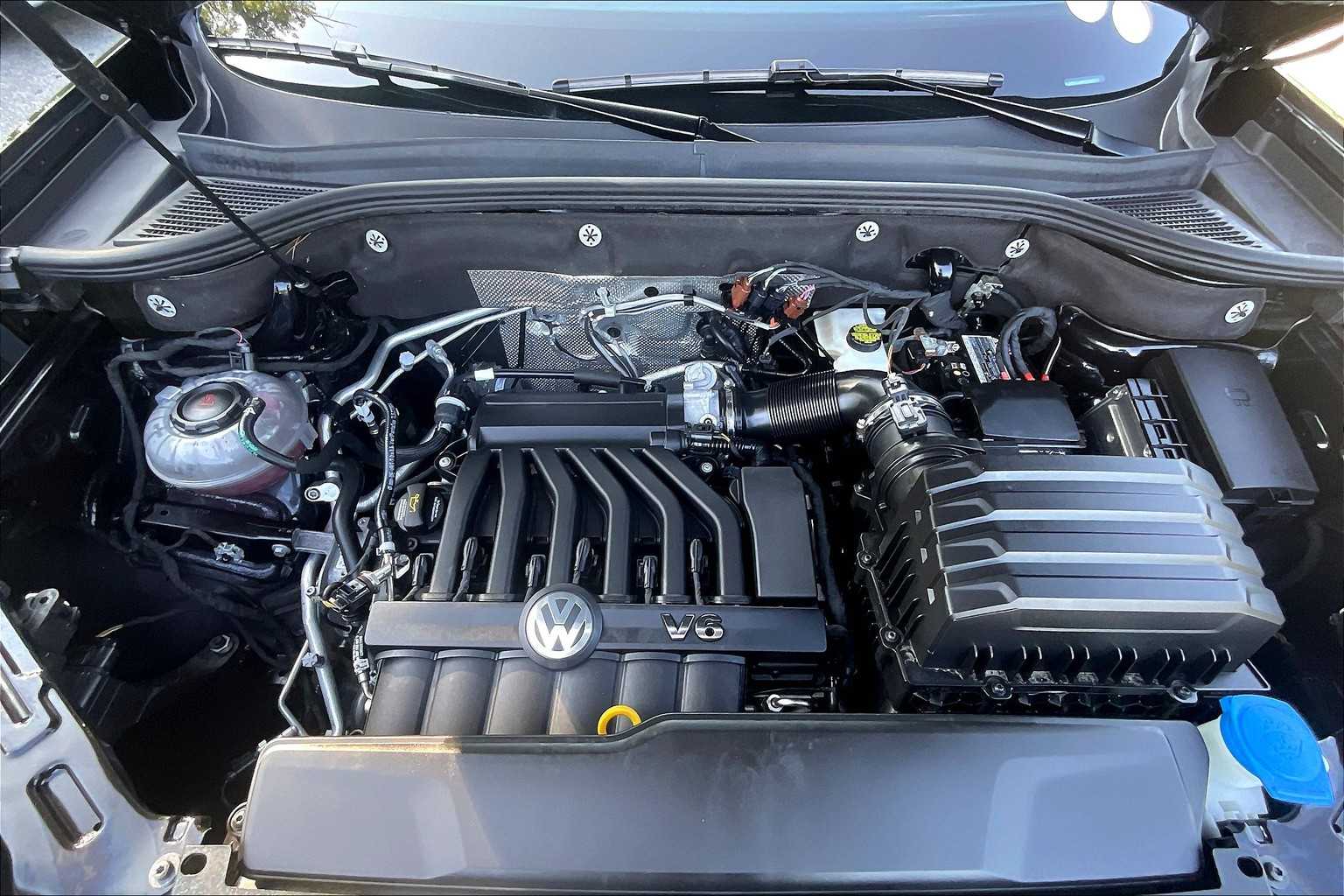 2023 Volkswagen Atlas 3.6L V6 SEL - Photo 30