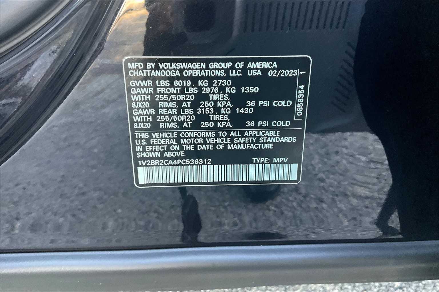 2023 Volkswagen Atlas 3.6L V6 SEL - Photo 36