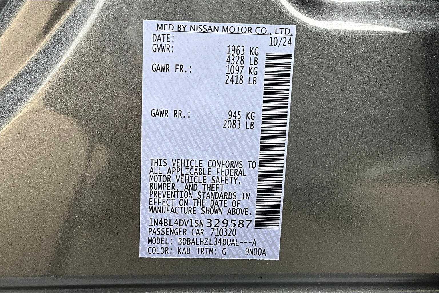 2025 Nissan Altima SV - Photo 17
