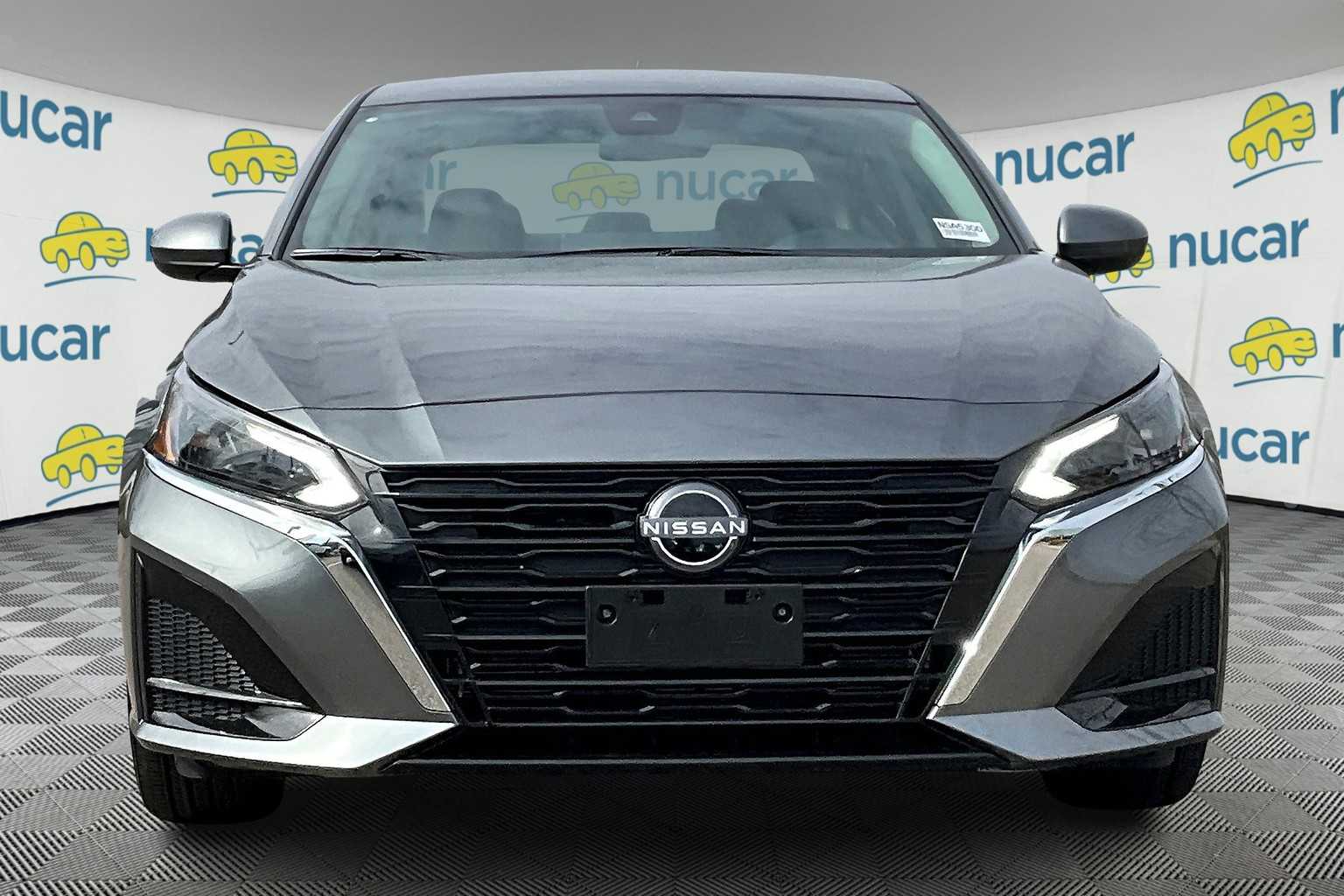 2025 Nissan Altima SV - Photo 3
