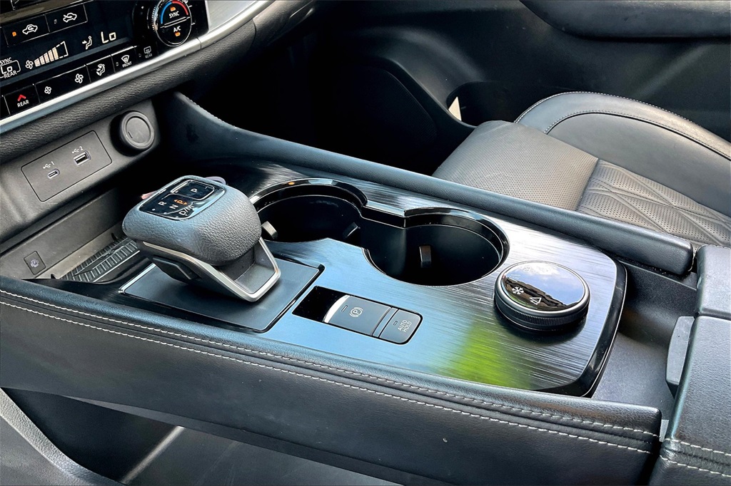 2023 Nissan Rogue Platinum - Photo 19