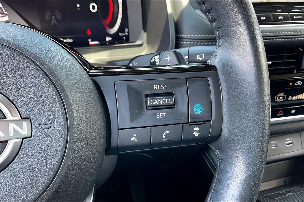 2023 Nissan Rogue Platinum - Photo 23