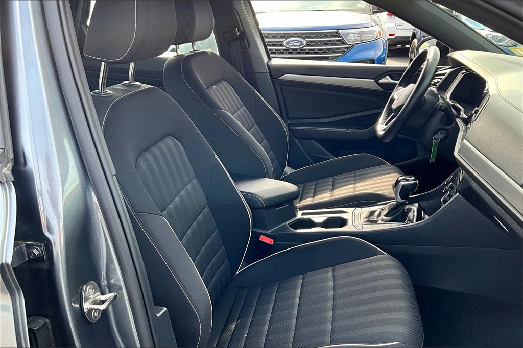 2023 Volkswagen Jetta 1.5T Sport - Photo 11